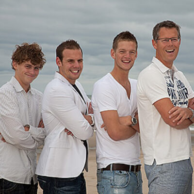 GALLERY_GROUP_PORTRAIT