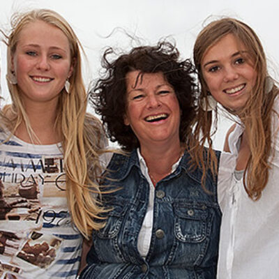 GALLERY_GROUP_PORTRAIT