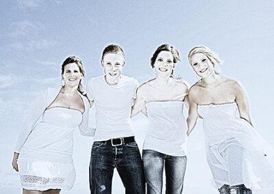 GALLERY_GROUP_PORTRAIT