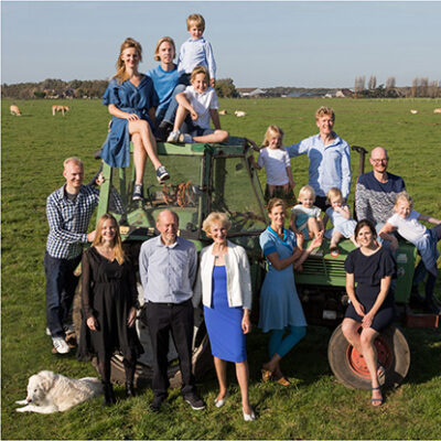 GALLERY_GROUP_PORTRAIT